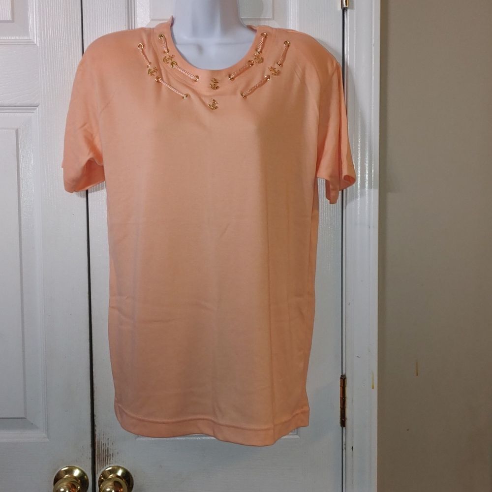 Carolyn Taylor peach top with anchor embellishments  Sz S